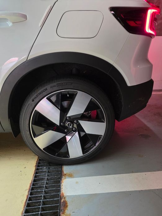 Volvo C40 2024