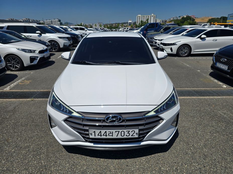 Hyundai AVANTE 2020