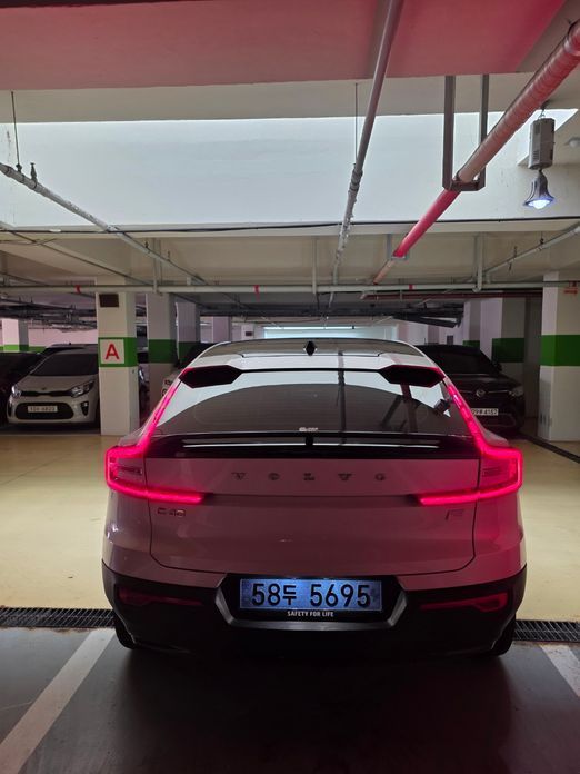 Volvo C40 2024