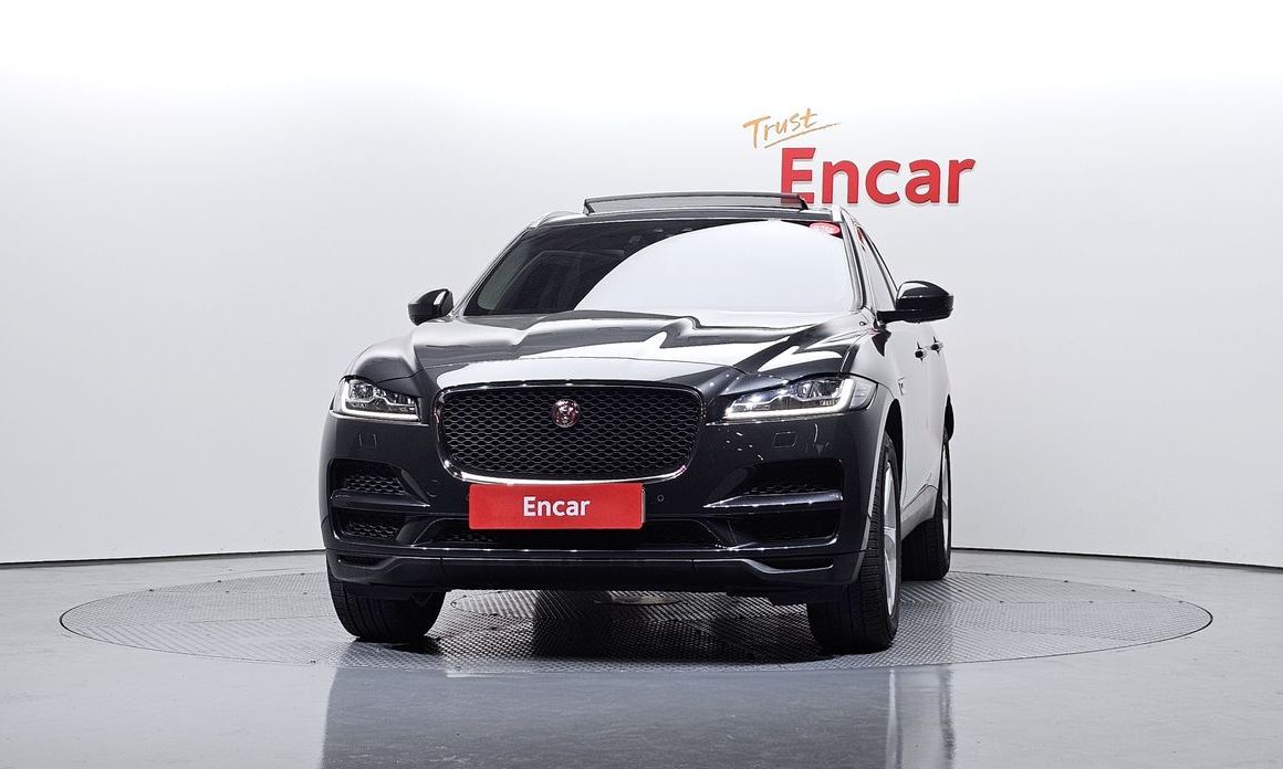 Jaguar F-PACE 2019