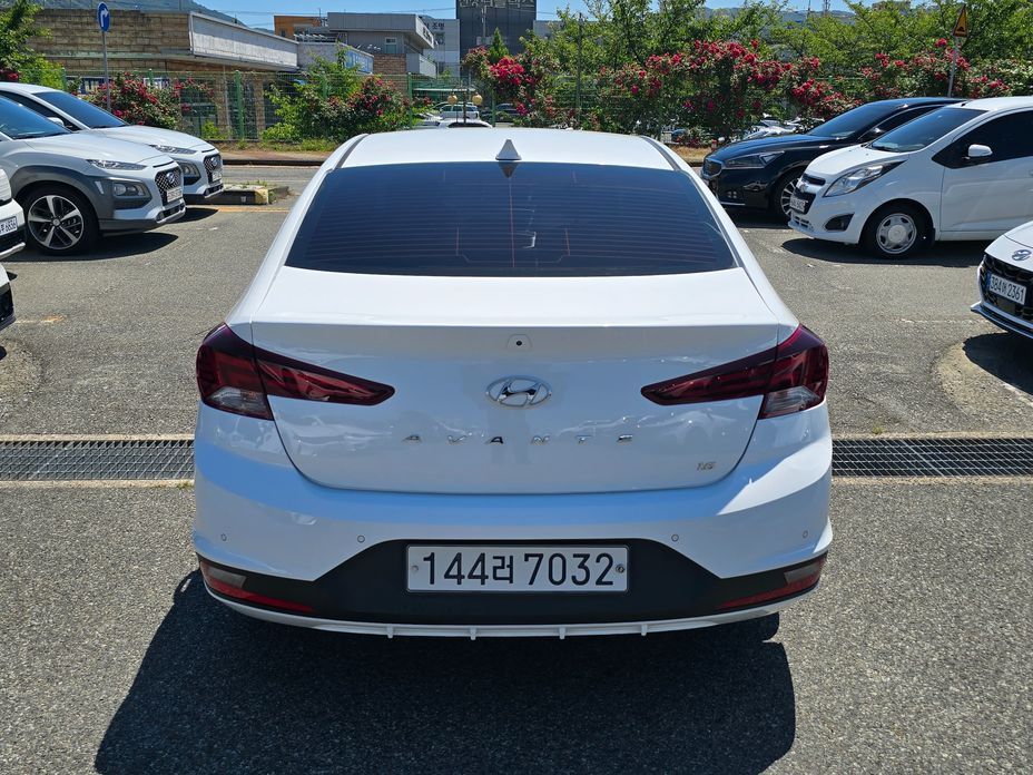 Hyundai AVANTE 2020