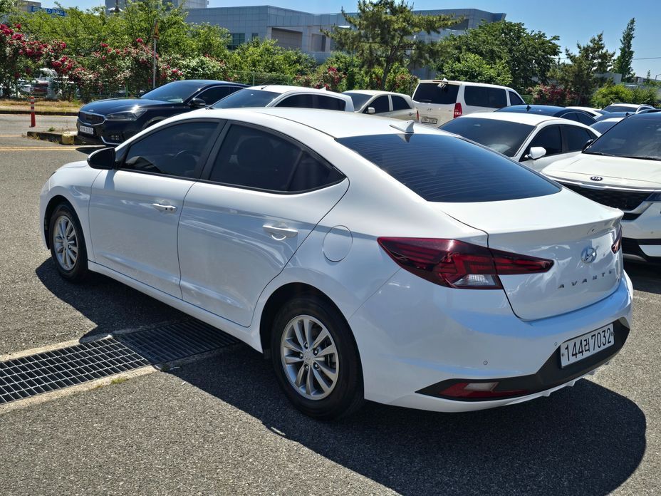 Hyundai AVANTE 2020
