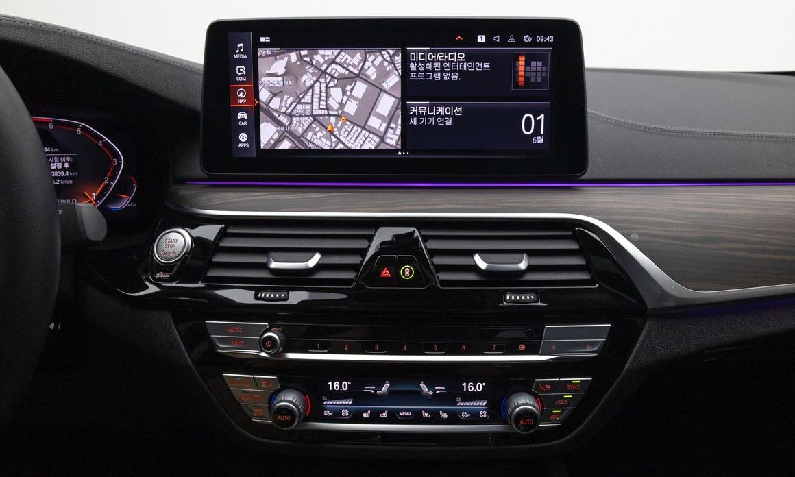 BMW 5-Series 2022