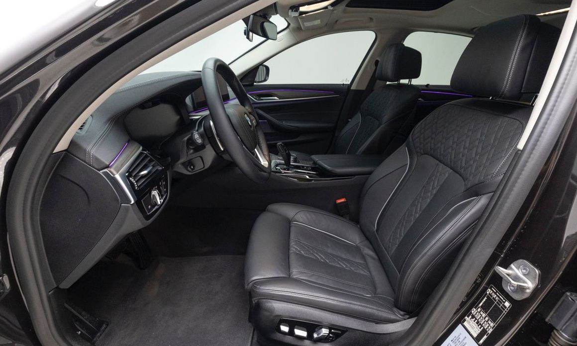 BMW 5-Series 2022