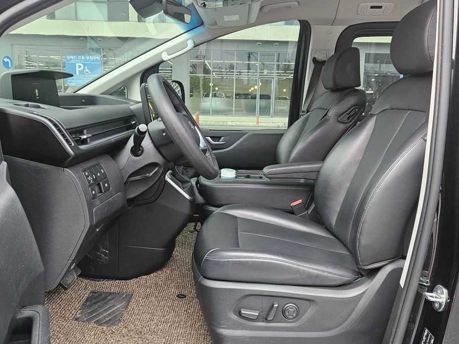 Hyundai Staria 2023