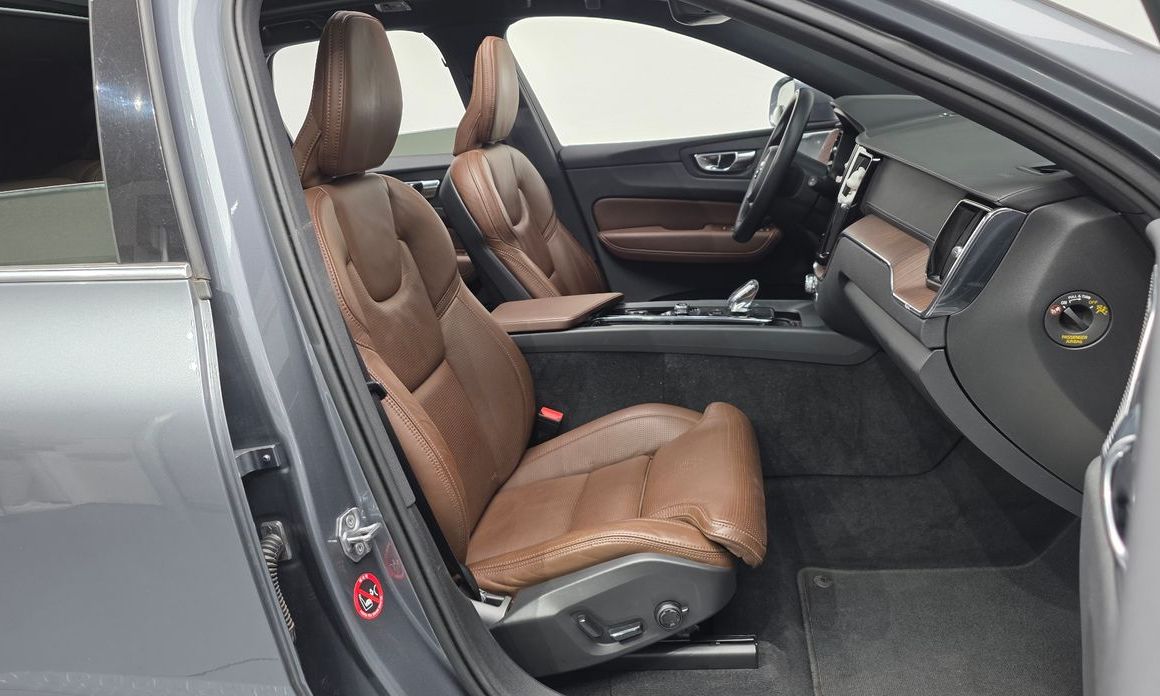 Volvo XC60 2021
