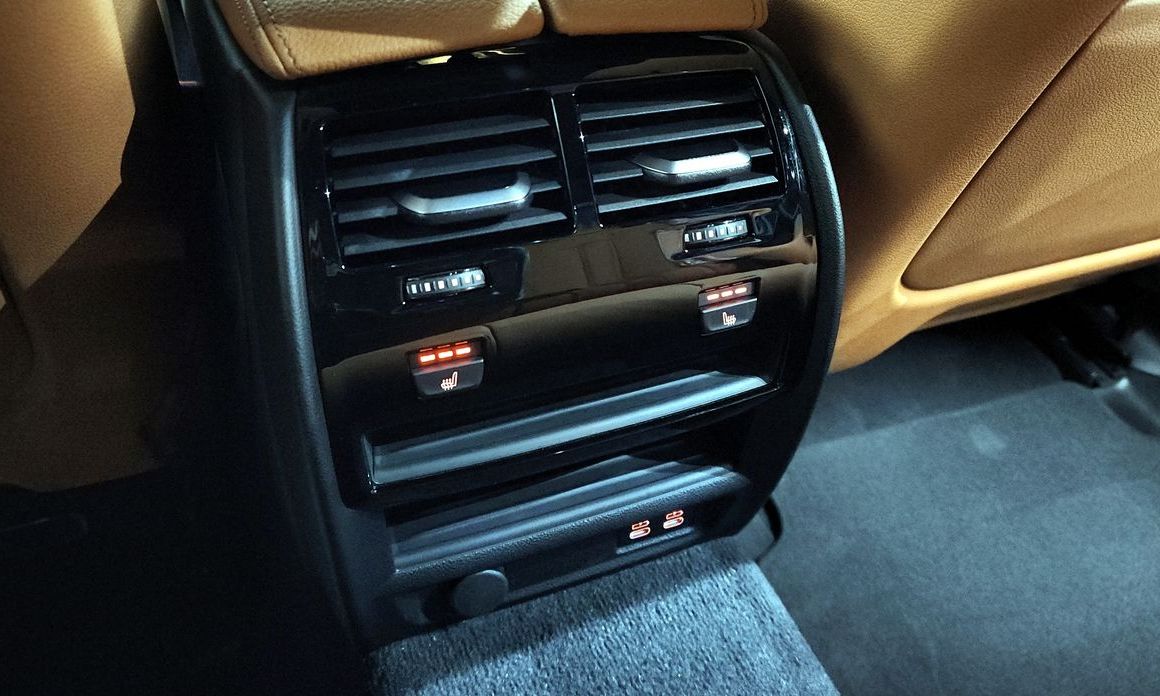 BMW 5-Series 2023