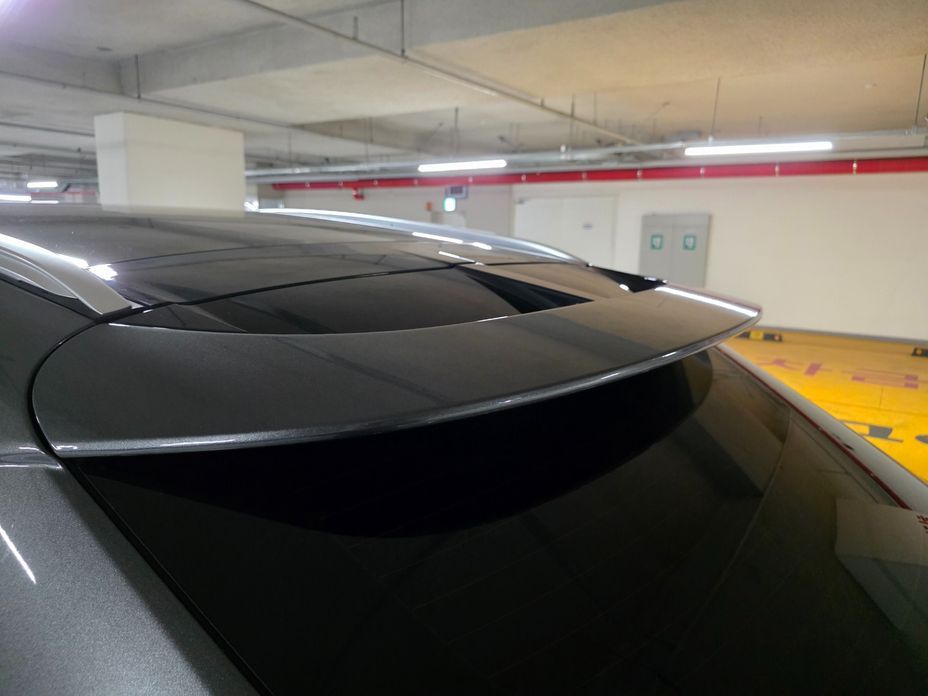 Astonmartin DBX 2021