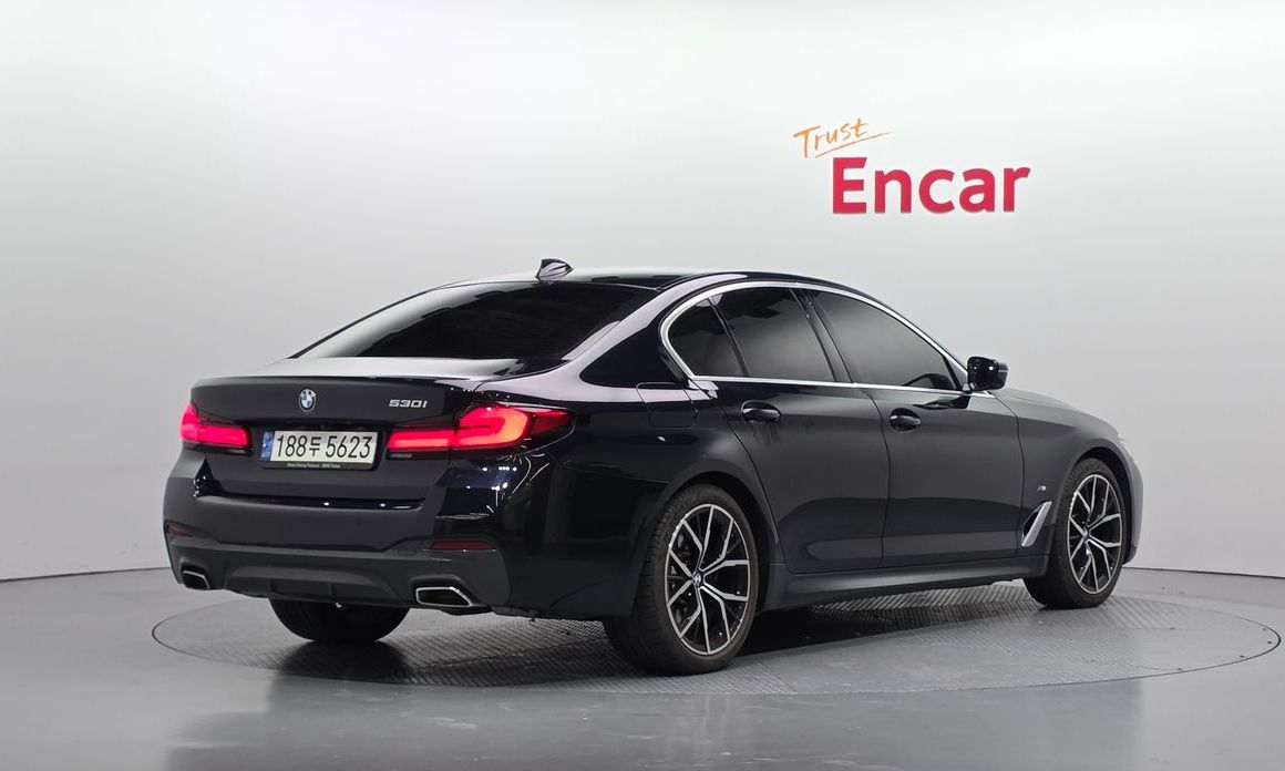 BMW 5-Series 2021