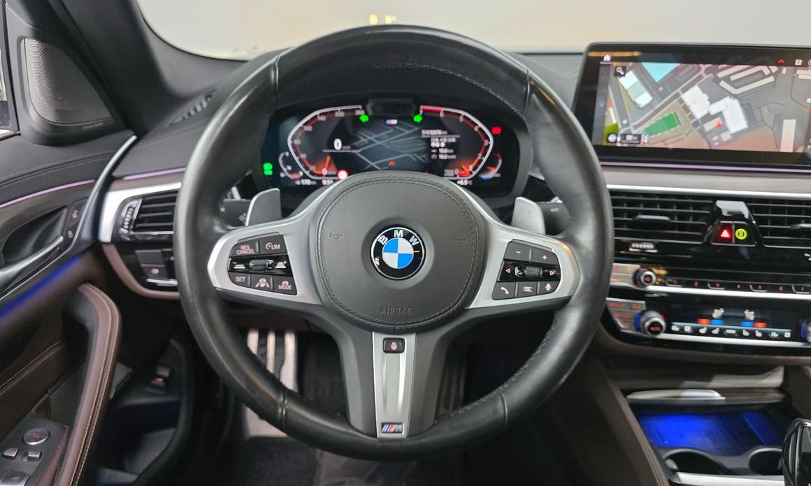 BMW 5-Series 2021