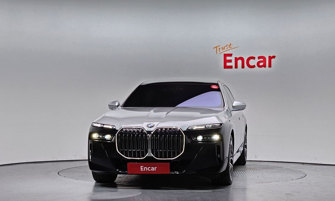 BMW 7-Series 2024