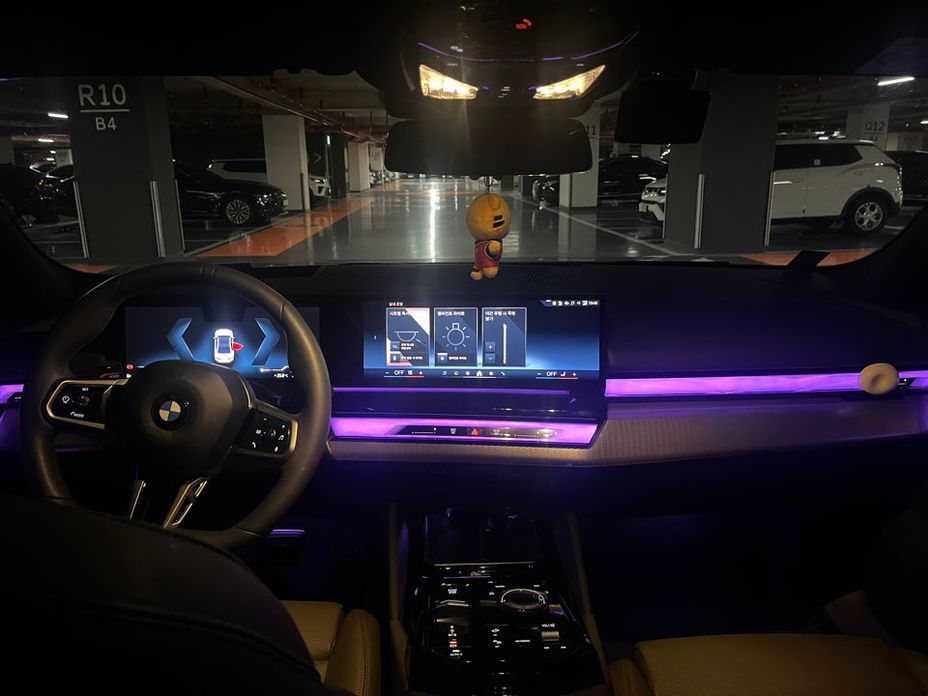 BMW 5-Series 2025