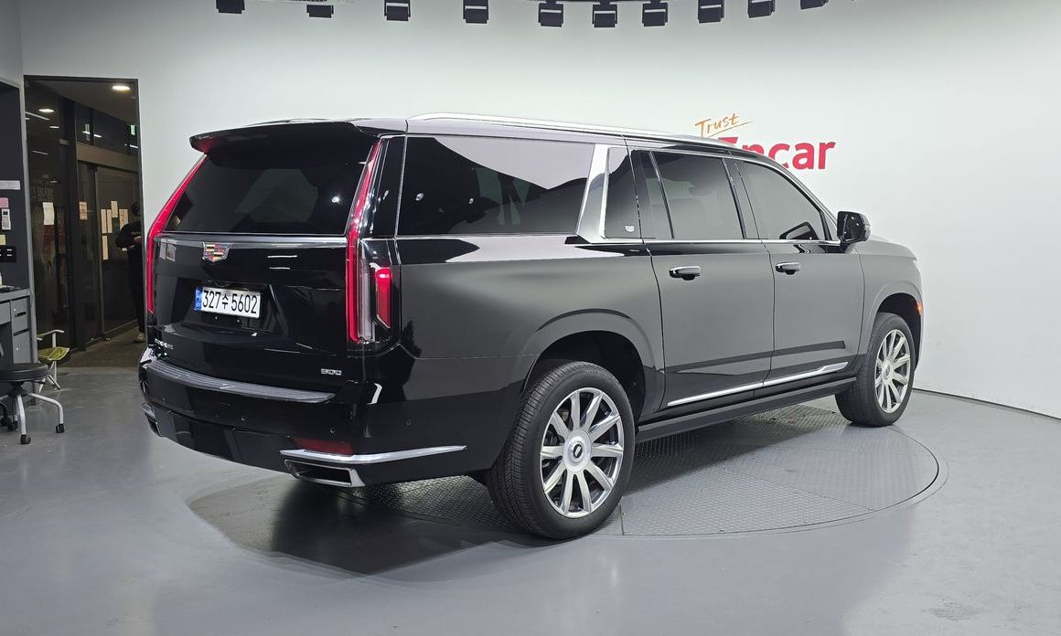 Cadillac Escalade 2023