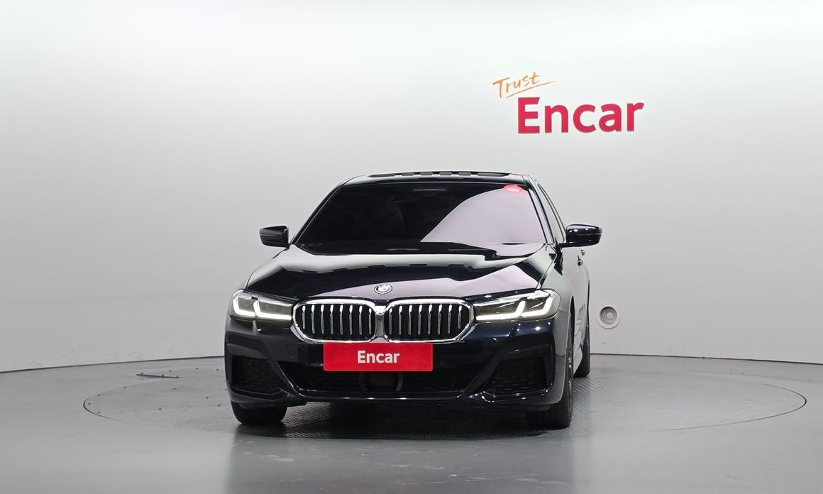 BMW 5-Series 2021