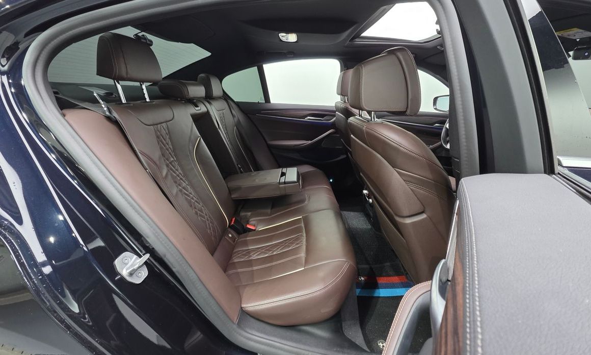 BMW 5-Series 2021