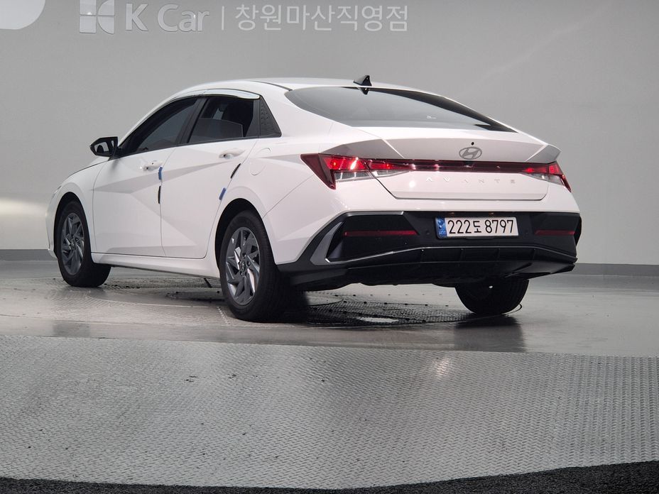 Hyundai AVANTE 2024