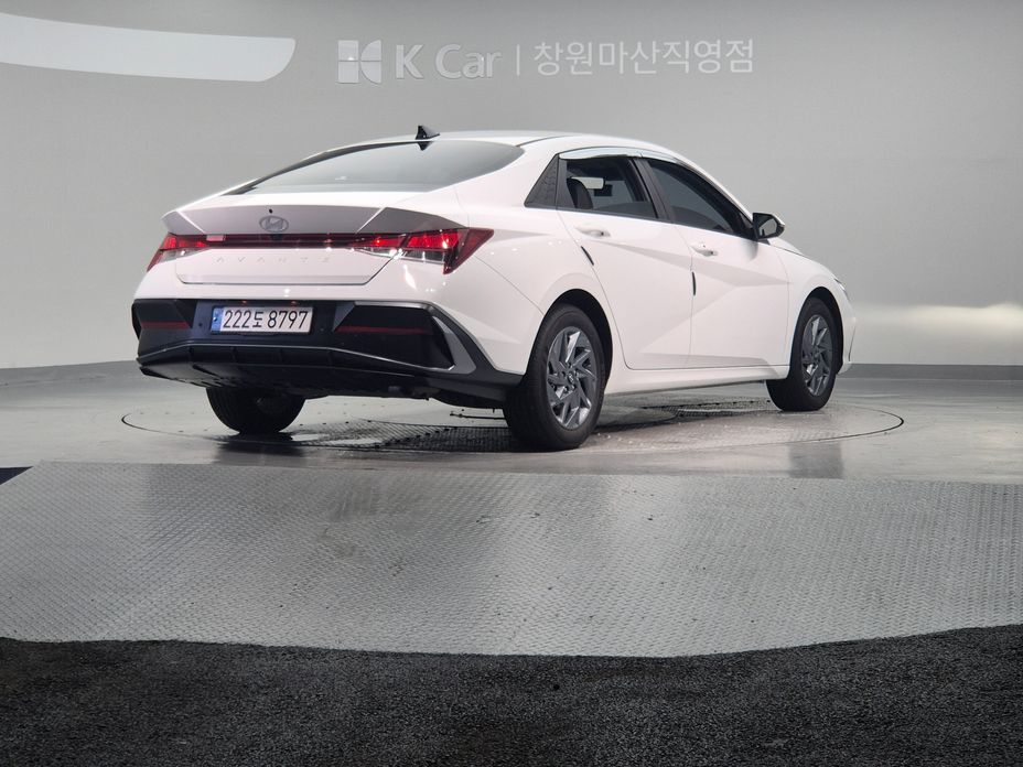 Hyundai AVANTE 2024
