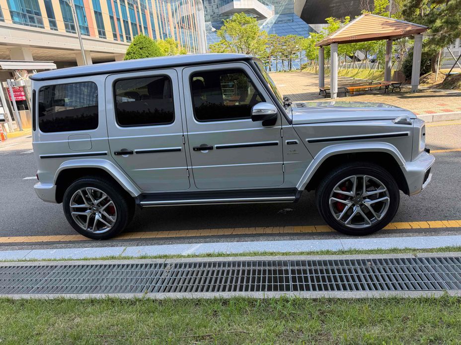 Mercedes-Benz G-Class 2025