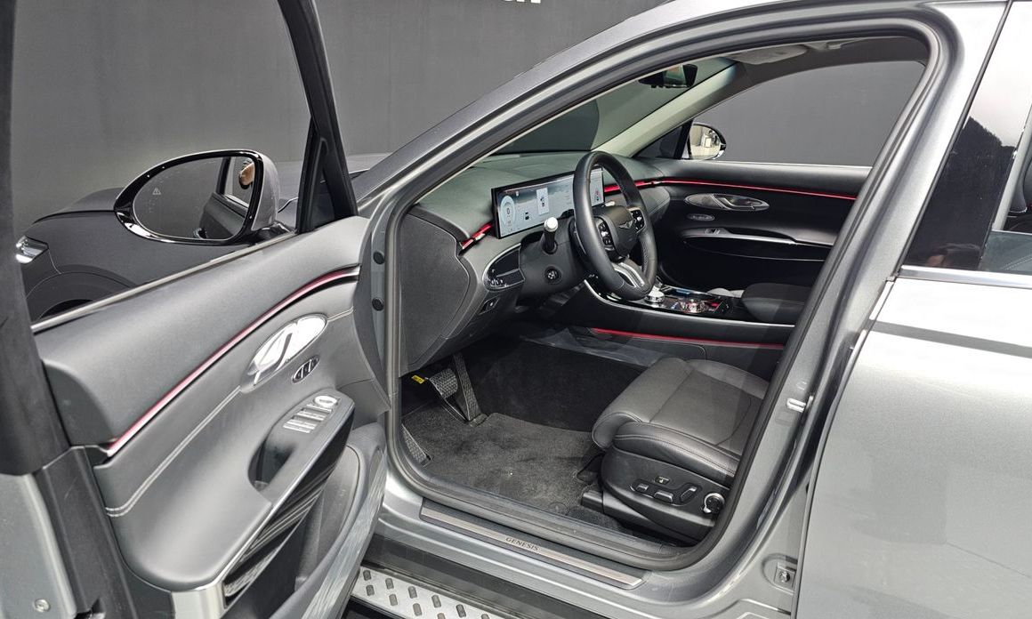 Genesis GV70 2025