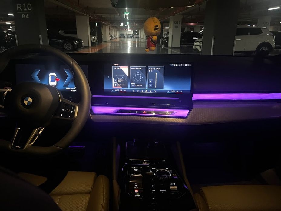 BMW 5-Series 2025