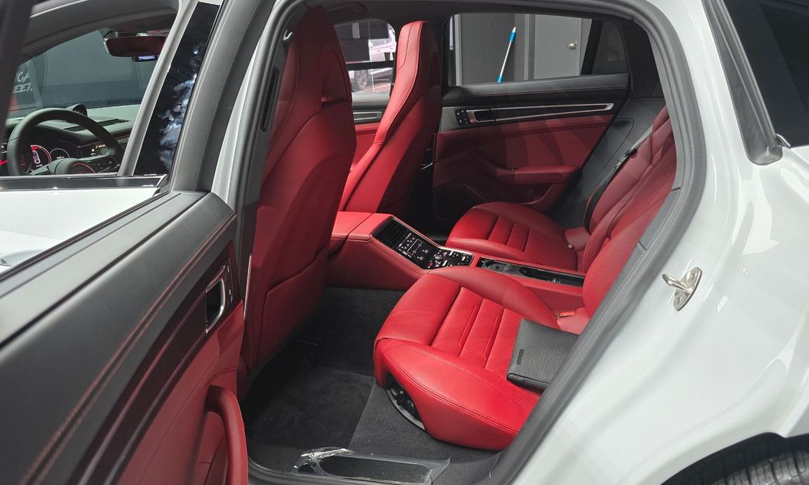 Porsche Panamera 2023