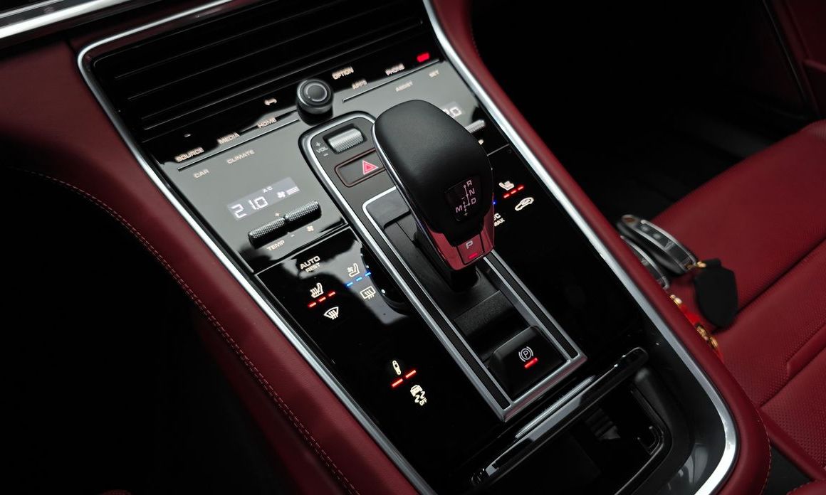 Porsche Panamera 2023