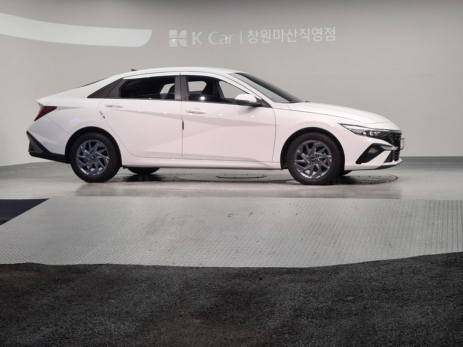 Hyundai AVANTE 2024