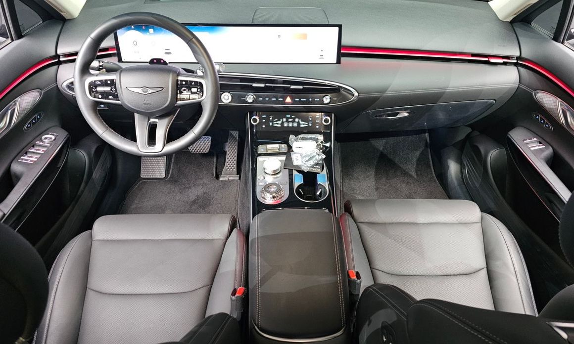 Genesis GV70 2025