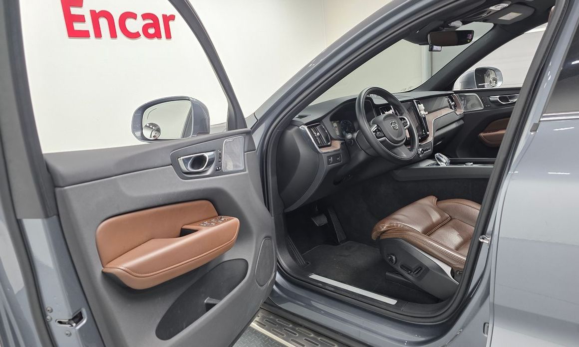 Volvo XC60 2021