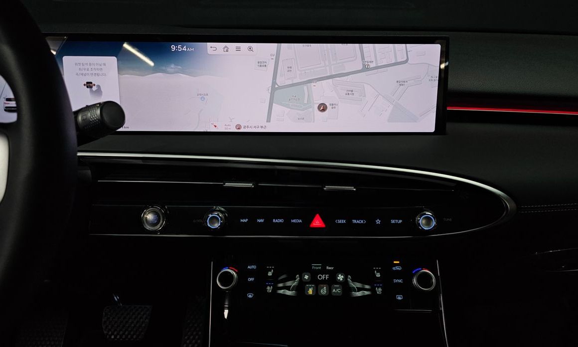 Genesis GV70 2025