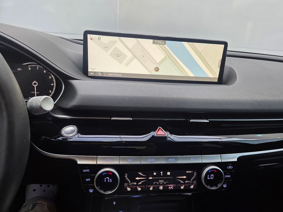 Genesis G80 2023