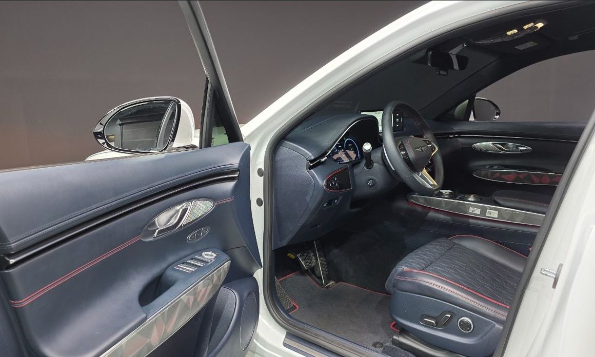 Genesis GV70 2024