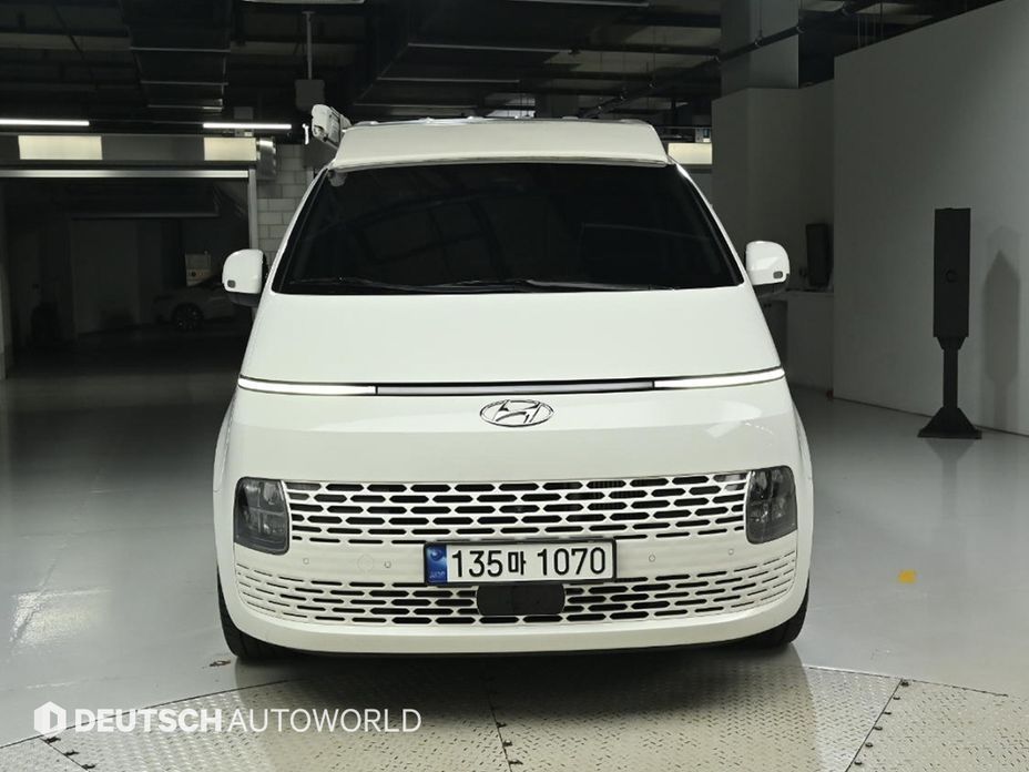 Hyundai Staria 2023
