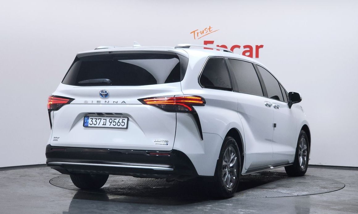 Toyota Sienna 2023