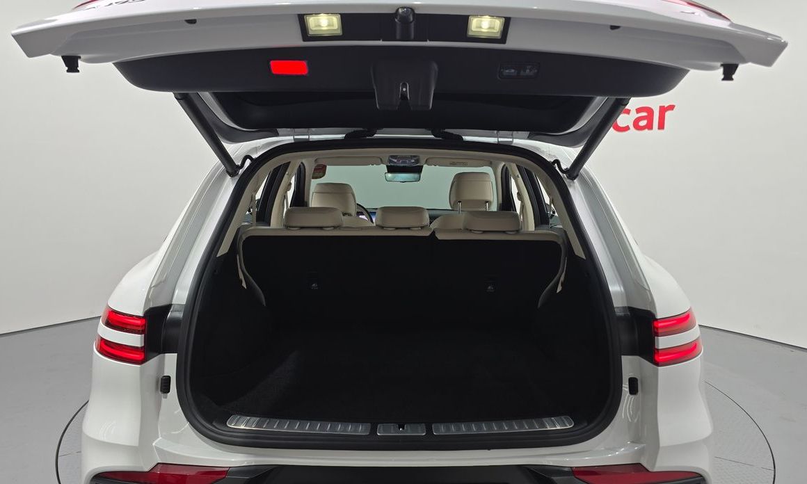 Genesis GV70 2025