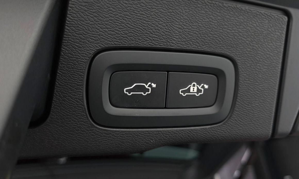 Volvo XC60 2025
