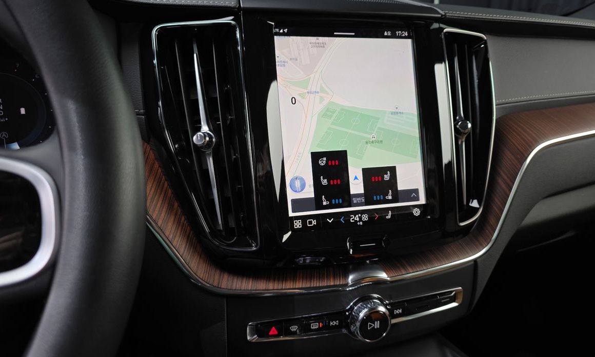 Volvo XC60 2025
