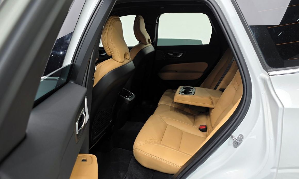 Volvo XC60 2025