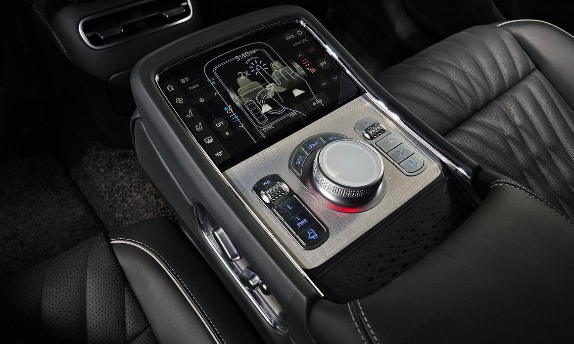 Genesis G90 2023