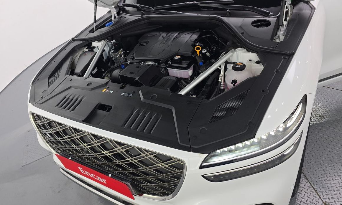 Genesis GV70 2025