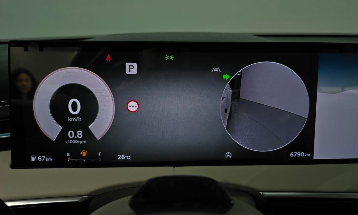 Genesis GV70 2025