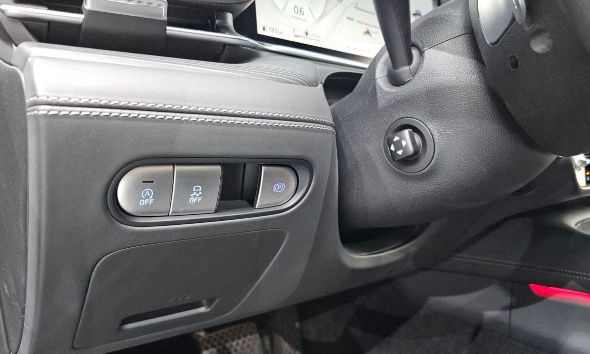 Genesis G90 2023