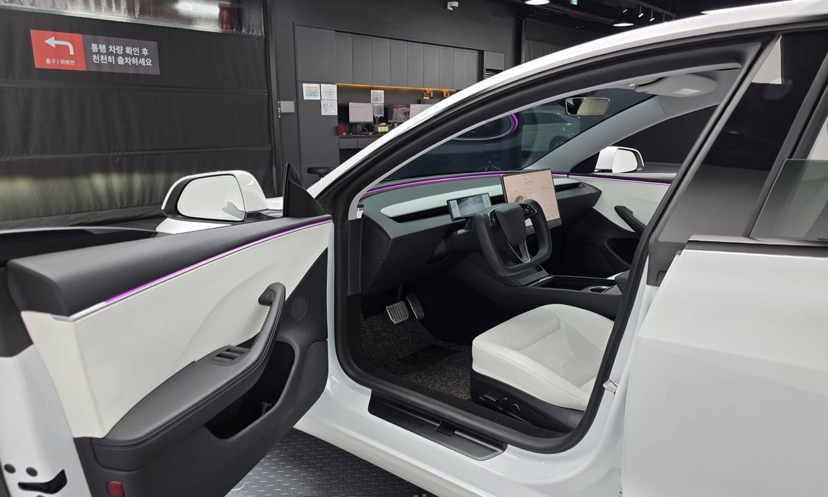 Tesla Model 3 2024