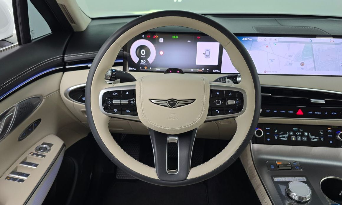 Genesis GV70 2025