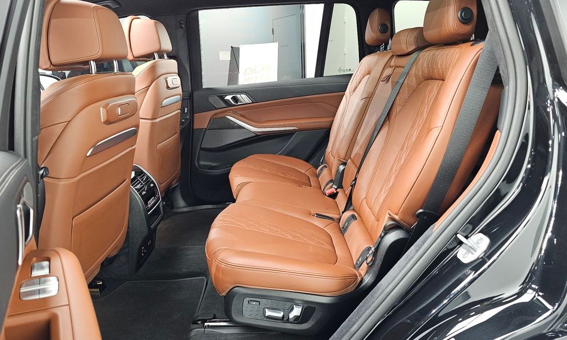 BMW X7 2025