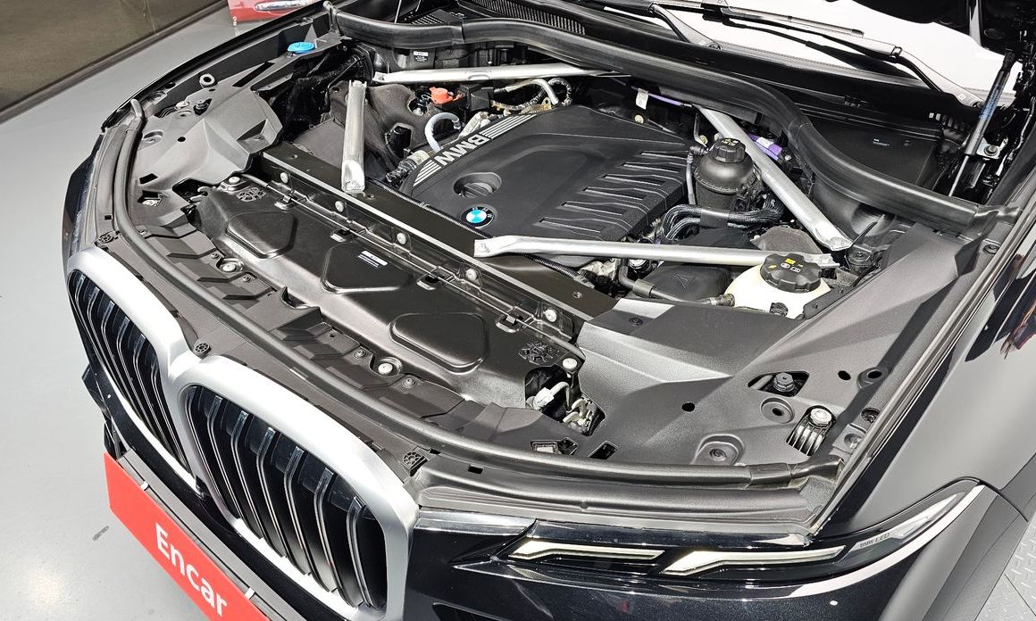 BMW X7 2025