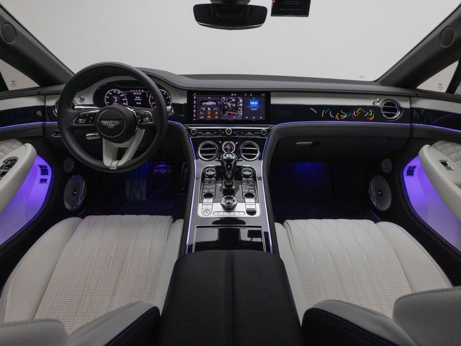 Bentley Continental 2024
