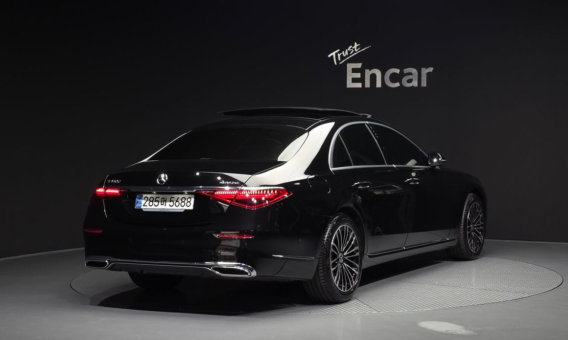 Mercedes-Benz S-Class 2025