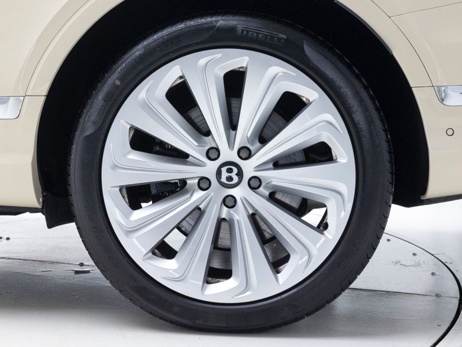 Bentley Bentayga 2025
