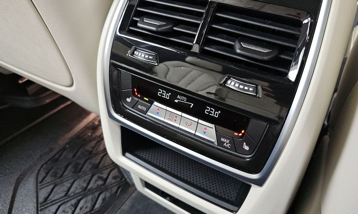 BMW X7 2024